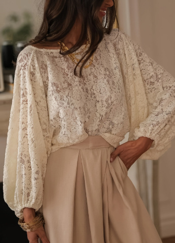 Backless Neckline Batwing Sleeve Long-sleeve Shirt Crop Top - Image 3