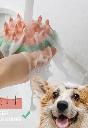 New 2 In 1 Pet Cat Dog Cleaning Bathing Massage Shampoo Soap Dispensing Grooming Brush Pets Supplies