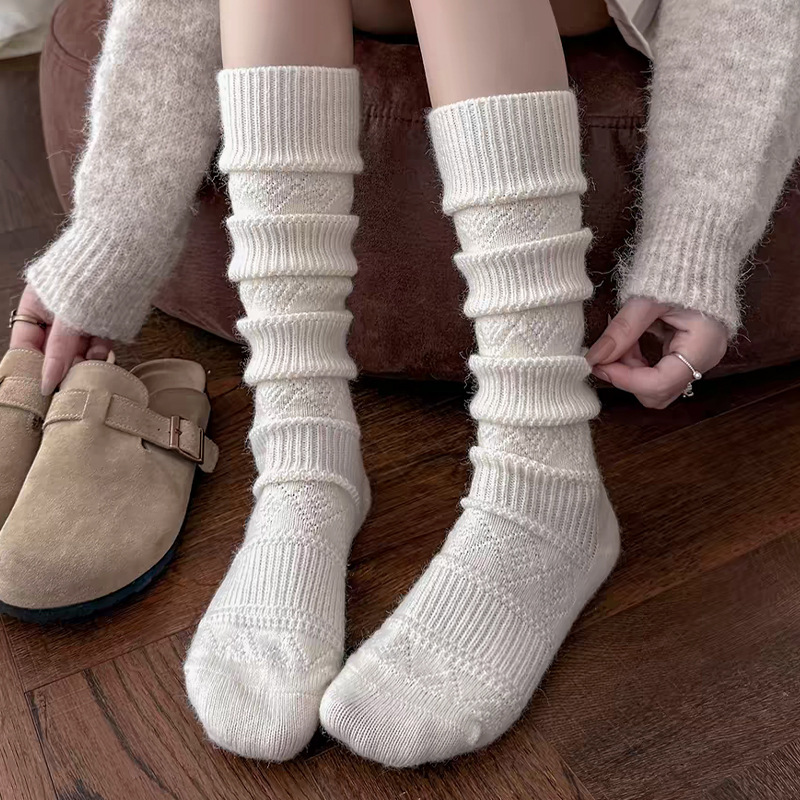 Women's Thickened Wool Ankle Socks For Fall And Winter - Image 7