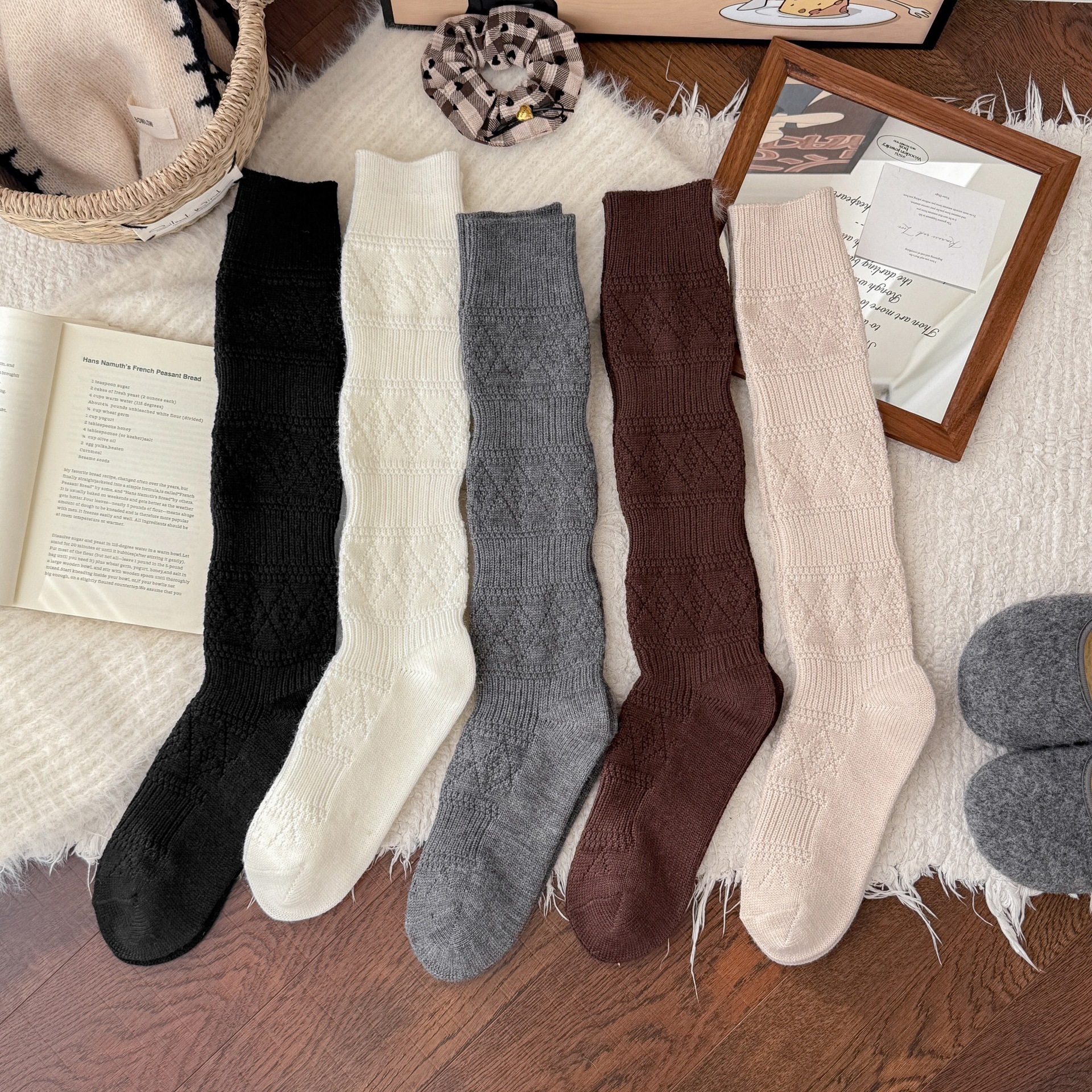 Women's Thickened Wool Ankle Socks For Fall And Winter - Image 6
